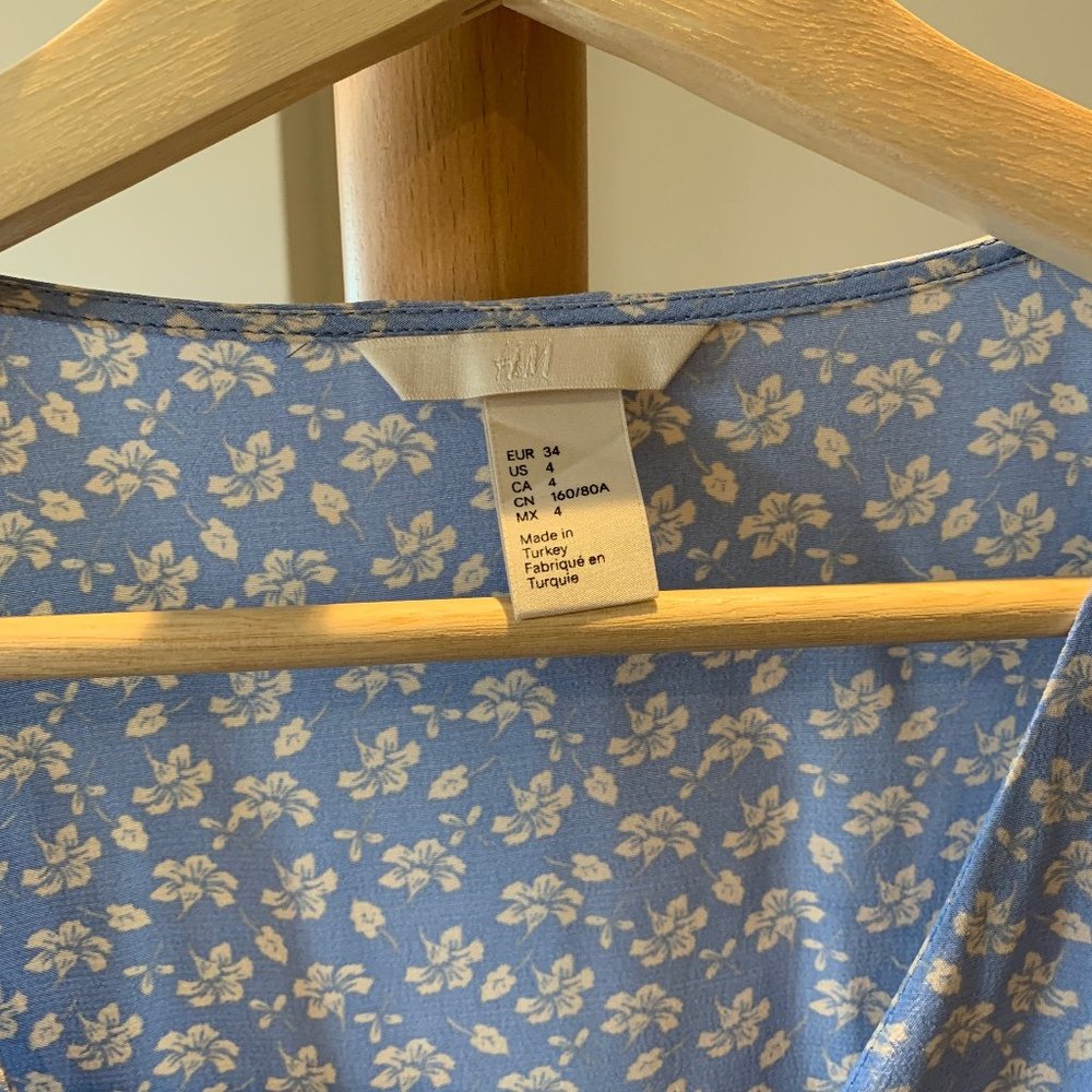 Baby Blue Top - Picture 3 of 3
